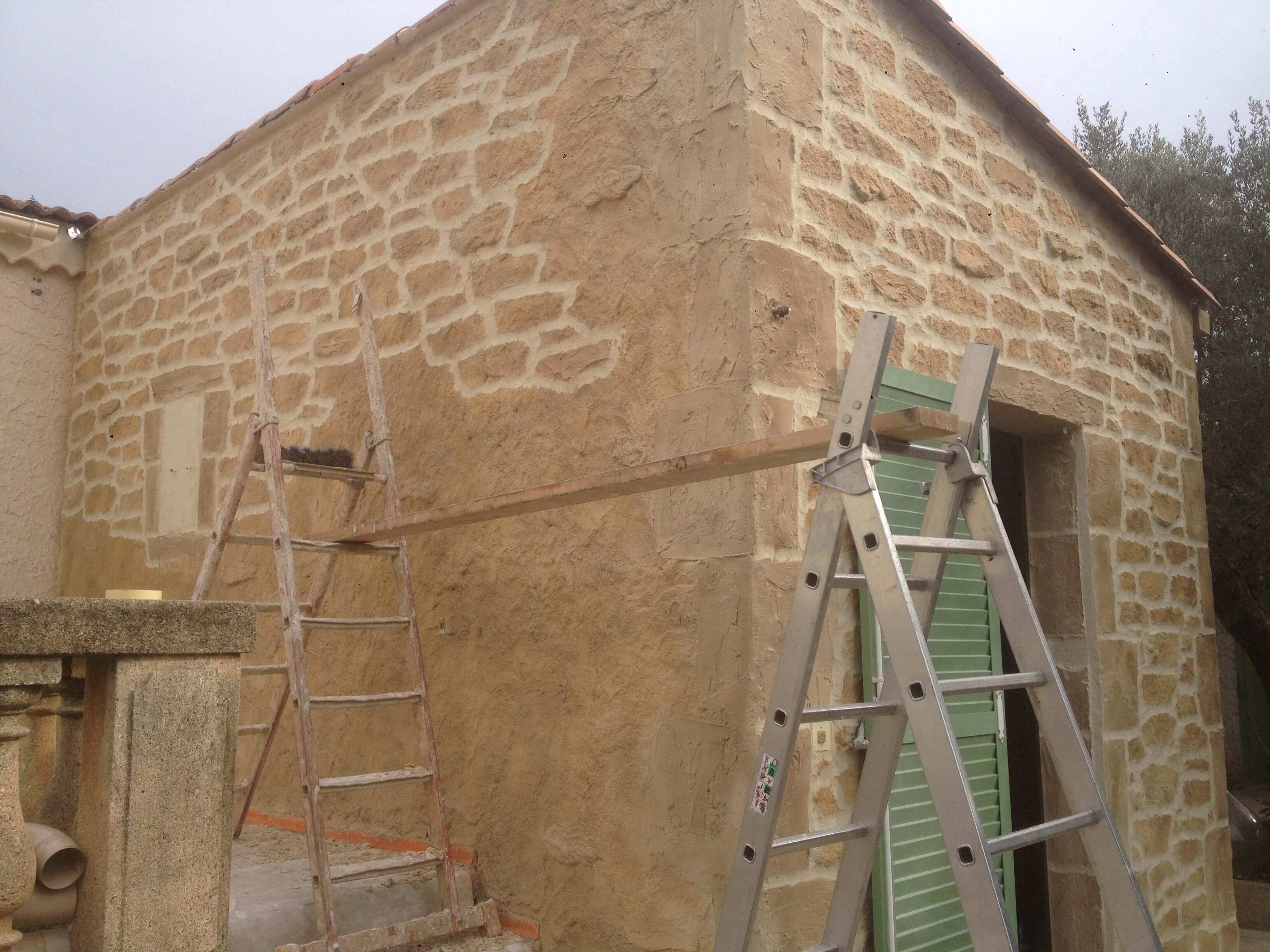 Ravalement_de_facade_pierres - Ravalement de façade en pierres - Varela construction terrassement maison
